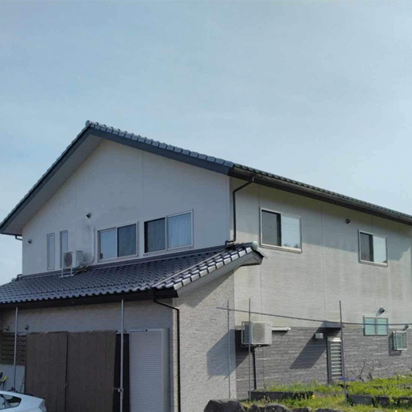 古い家屋を修理する